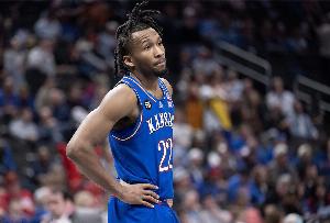 塞尔夫：彼得森在NBA效力10年能8次入选全明星 场均能得20或25分-z6