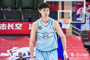 极速马刺VS尼克斯4比赛回放_极速马刺VS尼克斯4比赛回放在线观看_免费看直播