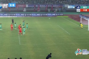 今日马刺对阵尼克斯首发阵容