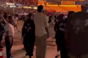 伊朗大战埃及低调看直播